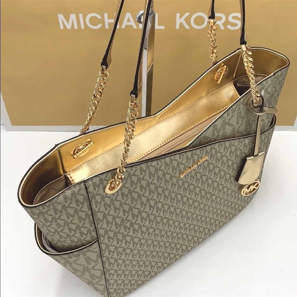 MICHAEL KORS LARGE X CHAIN SHOULDER TOTE BAG PALE GOLD SIGNATURE NWT - Picture 8 of 16